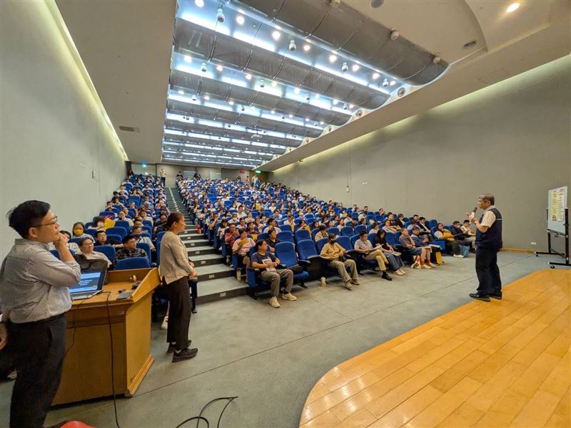 職場霸凌防治新制於今年7月正式上路,新北勞工局辦理多場宣導會及說明會。(圖/新北市政府提供)