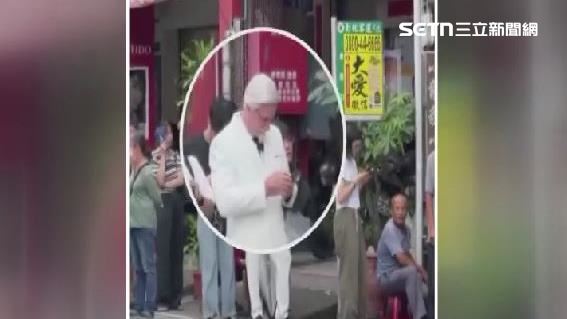 肯德基爺爺突襲不二坊　冒雨排蛋黃酥吸睛