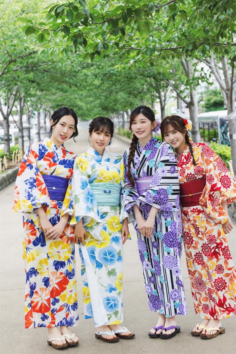 樂天女孩溫妮(左起)、KAHO、穎樂和笑笑進軍日本(圖/樂天桃猿提供)