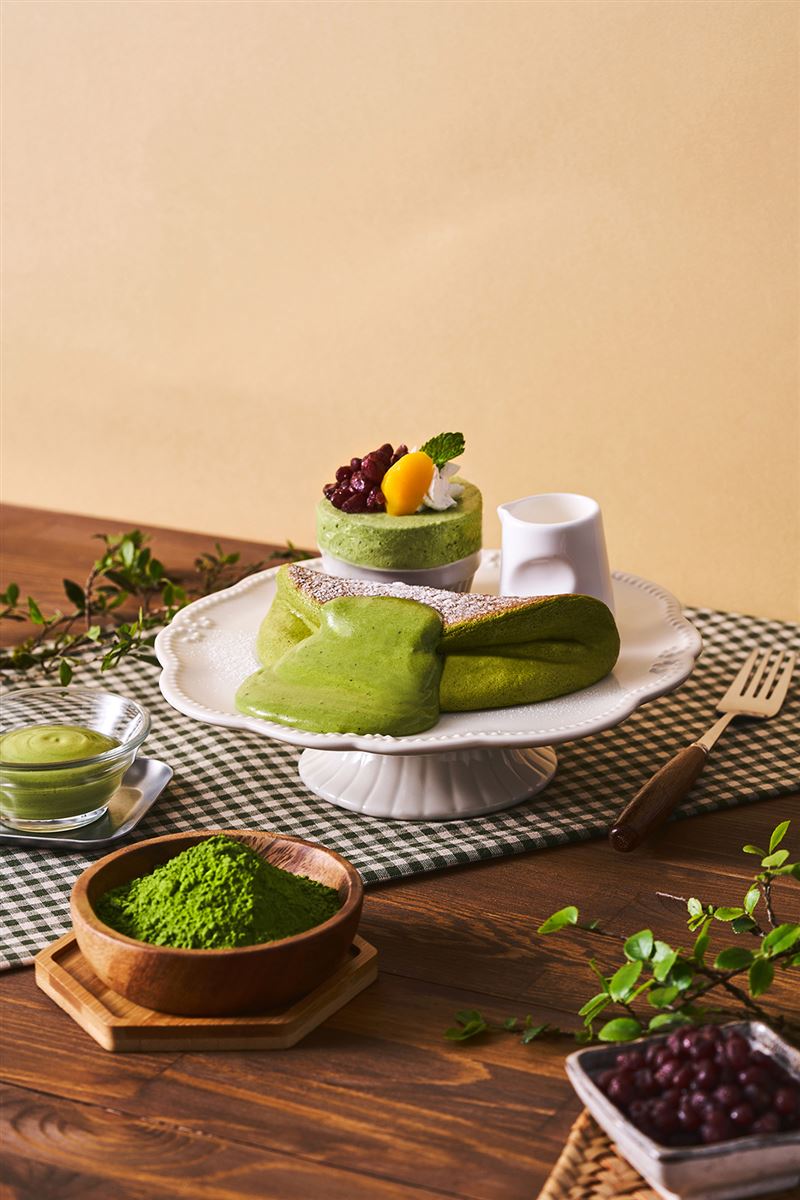 抹茶紅豆舒芙蕾&抹茶鬆餅,售價380元(附130元飲品)。(圖/品牌業者提供)