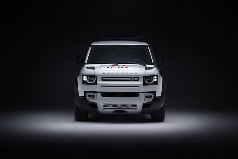 Defender紅十字會救援車。(圖/JLR提供)