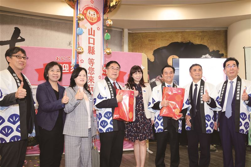 臺南市與日本山口縣長期建立穩固友好關係,除推動合作景點門票優惠措施外,近期亦籌組交流團進行匹克球互動,持續拓展合作面向。(圖/臺南市政府新聞及國際關係處提供)