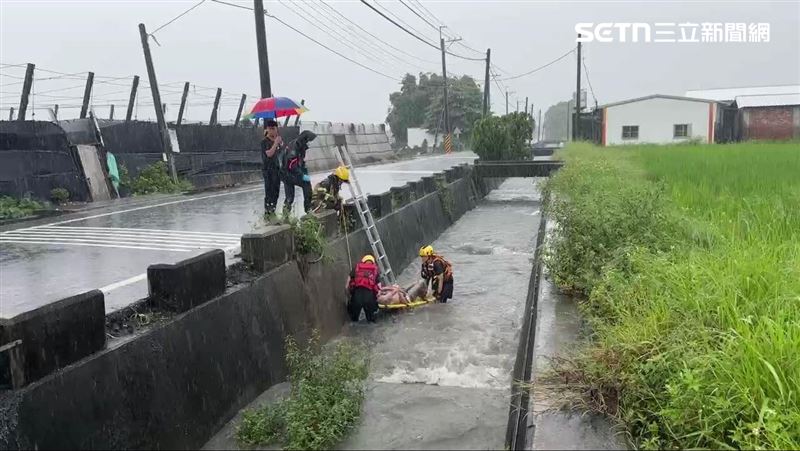 重慶路大排溺水意外　台東勇消衝下游救人