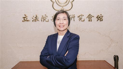 他點破為何吳旭智不退：國民黨被她套牢了