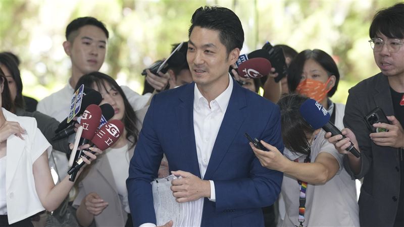 蔣萬安長子赴美爭議　他揭1規定恐踩紅線