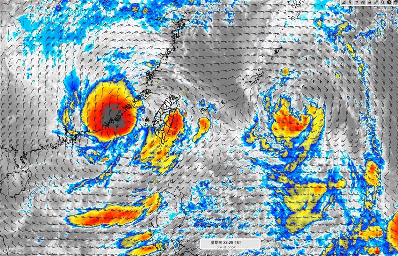 目前西北太平洋出現雙颱,包含沙德爾颱風(左)、科羅旺颱風(右)。(圖/翻攝自天氣職人吳聖宇臉書)