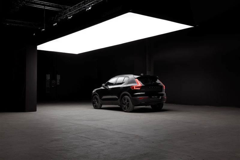 Volvo全新XC40極黑版。(圖/Volvo提供)