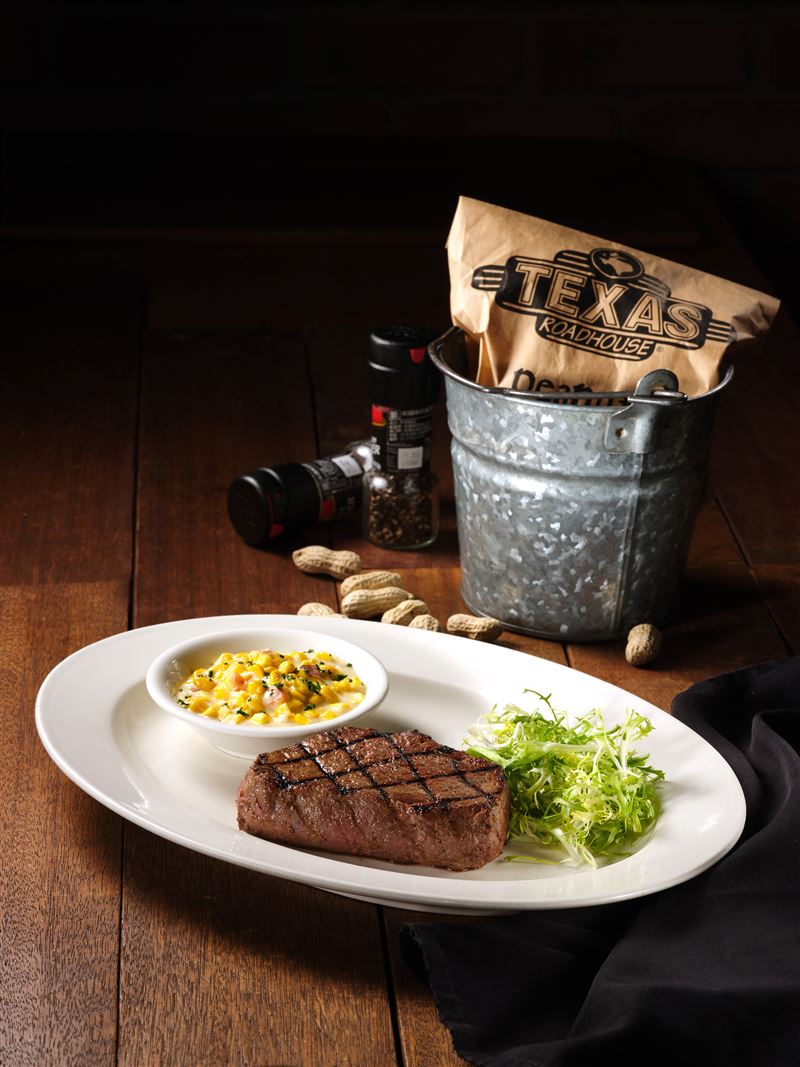 Texas Roadhouse人氣「德州火烤牛排6oz.」天天500元。(圖/開展餐飲集團提供)