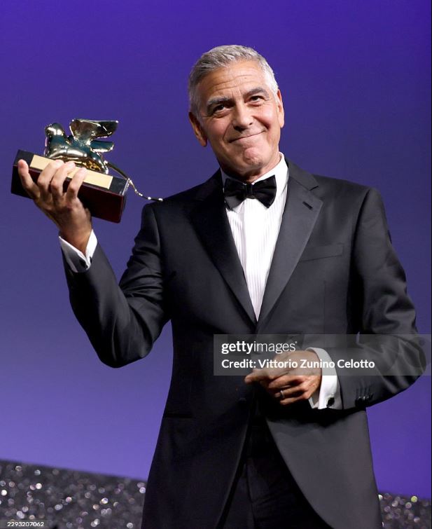 喬治克隆尼(George Clooney)獲頒影展最高榮譽之一「終身成就金獅獎」。(圖/翻攝自getty官網)