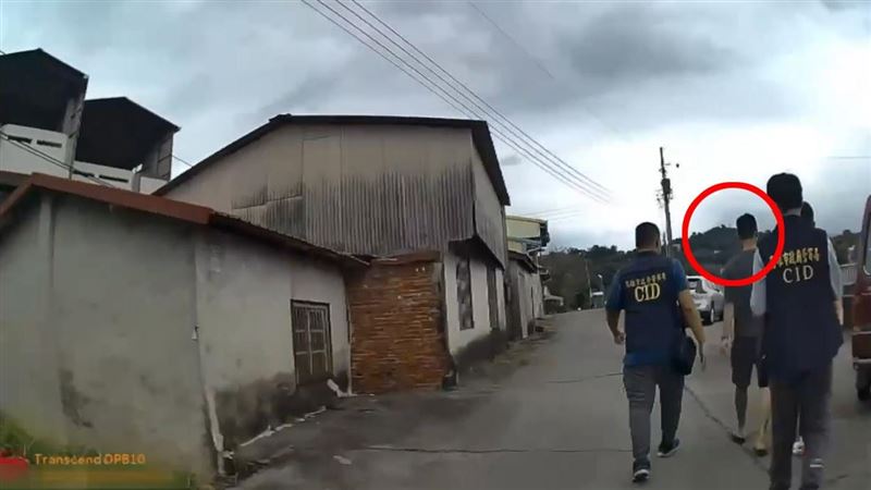 吞錢惹怒大哥！車手遭電擊棒狠抽險死