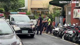 開小黃衝撞北檢大門　運將涉3罪移送北檢