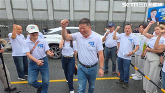 張峻登記參選花蓮縣長！葉霸現身力挺開嗆