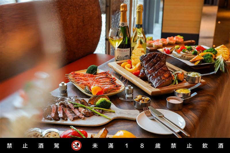 台北大直英迪格酒店4樓酒吧BAR DI於9月24日至25日連續兩晚推出「ON FIRE火烤派對。(圖/飯店旅宿業者提供)