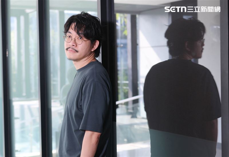 張晁毓是天王天后御用的音樂人,除了是專業演唱會樂手,也是編曲、製作人。(圖/記者鄭孟晃攝影)