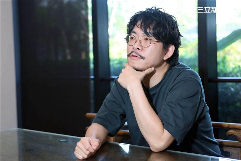 張晁毓是天王天后御用的音樂人,除了是專業演唱會樂手,也是編曲、製作人。(圖/記者鄭孟晃攝影)