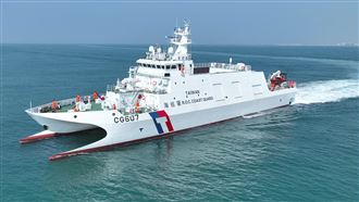 中國海警船進逼綠島　海巡吉安艦強硬對峙