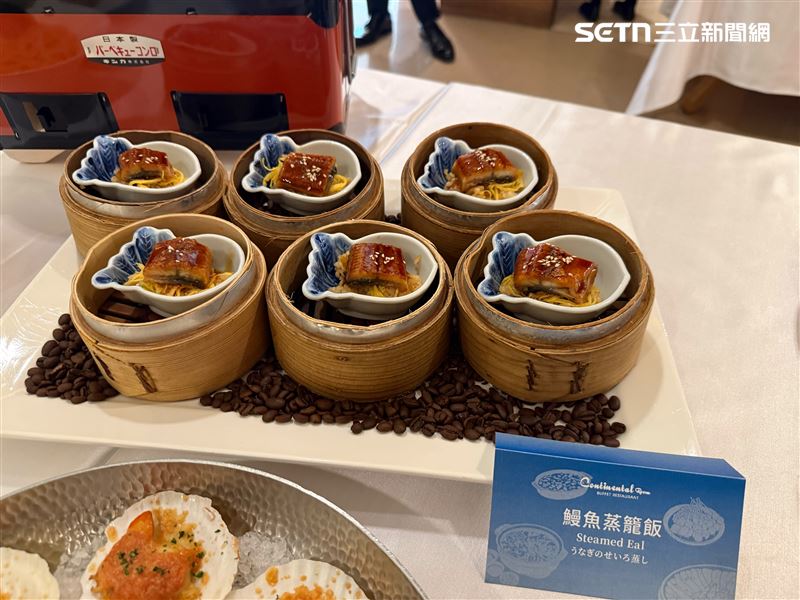 福岡大倉客座大倉久和帶來不少道地料理。(圖/記者李育道攝影)