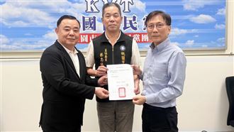 詹江村重披國民黨戰袍：樓梯再不下怕摔死