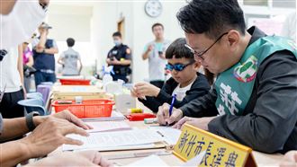 柯建銘站台曝高虹安學位沒了　競總說話了