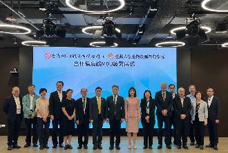 從液態肥研發到合作　台肥台大產學連結