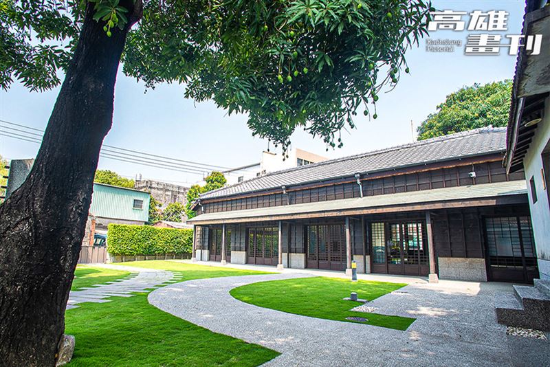 林園「原頂林仔邊警察官吏派出所」保留了日治時期派出所的建築形式。 (圖/黃敬文攝影)