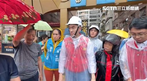 市長謝國樑勘災！居民：下雨5分鐘就淹