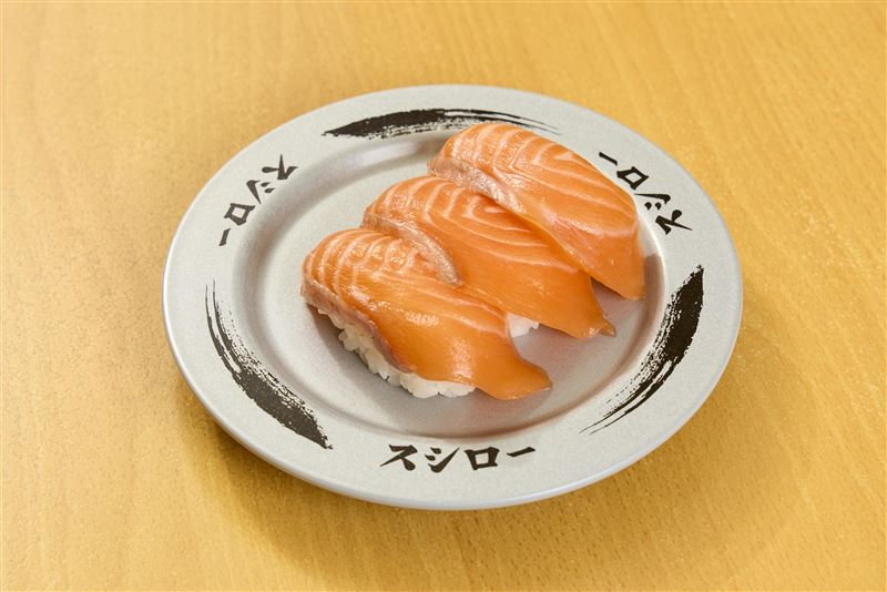 壽司郎限時5天「生鮭魚2+1貫」特價60元。(圖/壽司郎提供)
