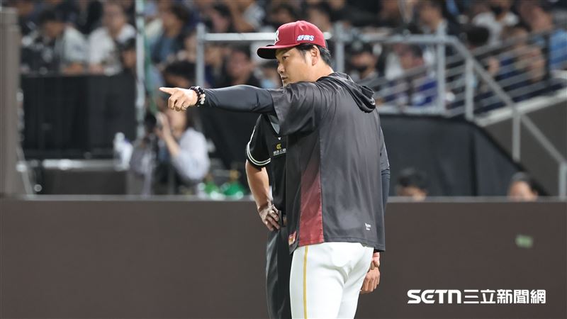 判決手勢讓人看不懂　曾總直言裁判再加油