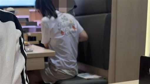 北京壽司郎出事！童當眾小便店員竟沒阻止
