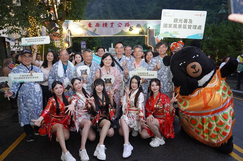 交通部觀光署今日(4日)攜手全台19大溫泉區,於谷關正式揭開新一年度「台灣好湯」系列活動序幕。(圖/翻攝畫面)