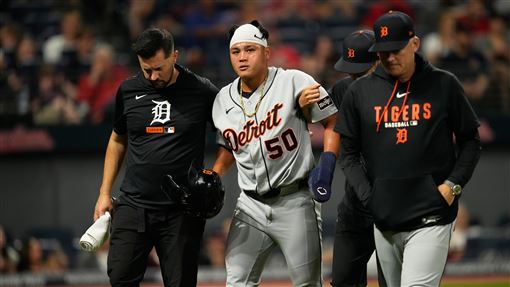 李灝宇打回老虎首分　卻在本壘衝撞後傷退