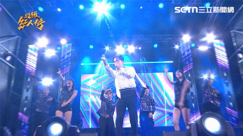 黃文星帥氣唱跳經典韓曲《Bang Bang Bang》。（圖／超級紅人榜提供）