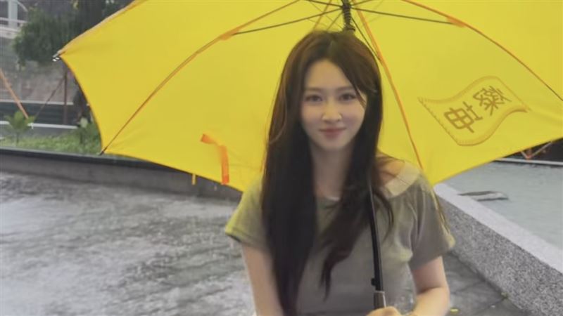 篠崎泫遭指臉有塑膠感　不忍揭只做這項目
