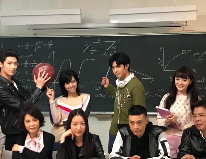 宋威龍憑著亮眼外型被選中來台出演電影男主角。(圖/翻攝自IG @angiechai888)