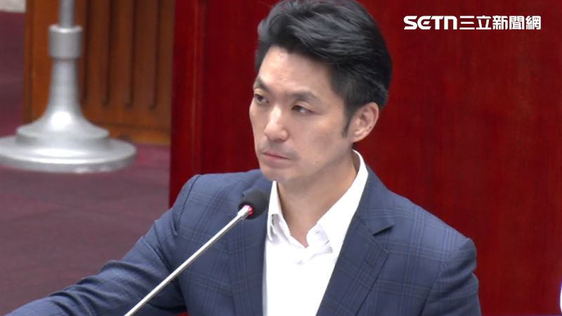 蔣萬安表示:「有任何事情衝著我來,不要衝著未成年的孩子。」(圖/資料照)