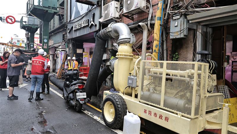 基隆雨災後逢大潮　市府啟動抽水機因應