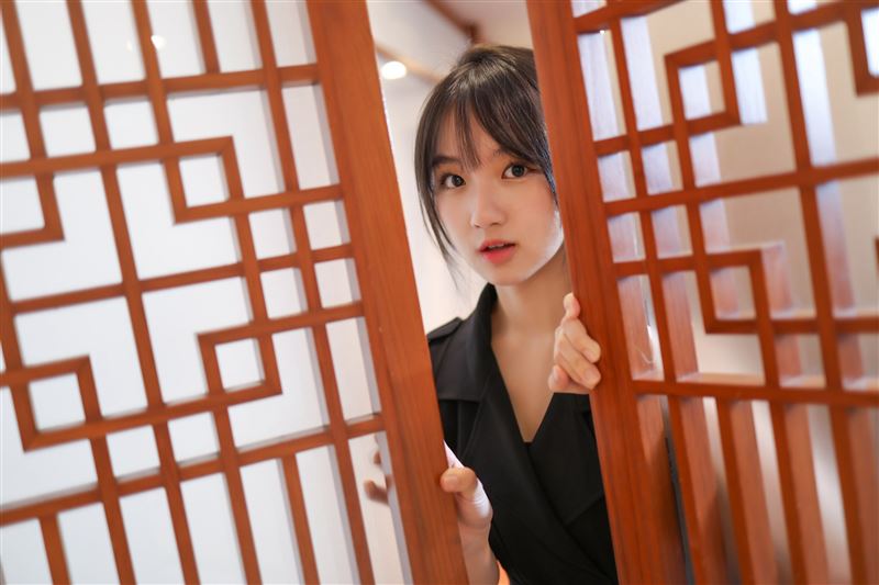 樂樂跨足歌壇,推出新歌〈你說我的眼睛比天空更美〉與〈我可以先愛你嗎〉。(圖/記者鄭孟晃攝影)