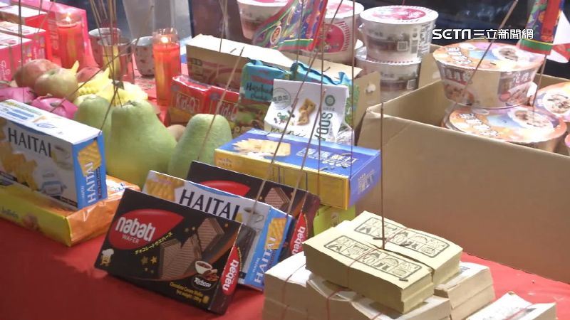命理師楊登嵙提醒,這天同時被民間視為地藏王菩薩聖誕,祭拜時有3項傳統習俗值得留意。(示意圖/資料照)