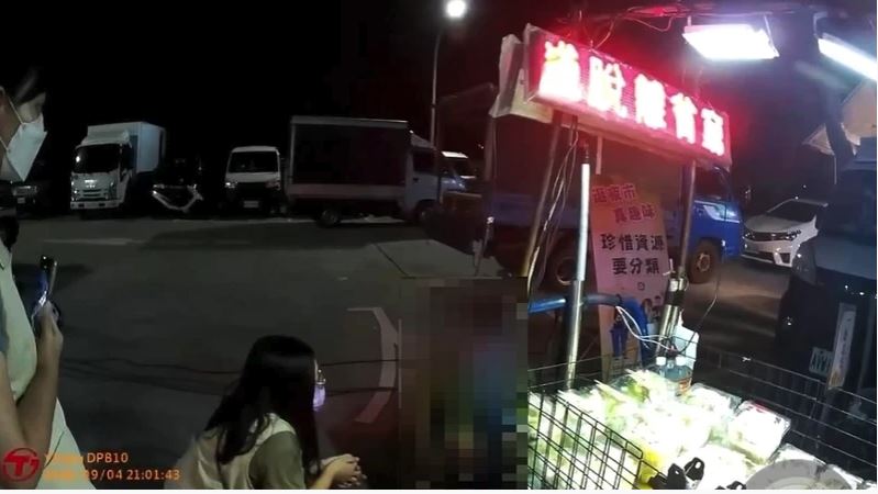 11歲童夜市推車喊脫貧！父放生恐挨罰