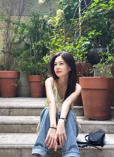 南韓女星白珍熙傳出結婚喜訊,將於明年1月與圈外男友結婚。(圖/翻攝自IG @jinibeak)