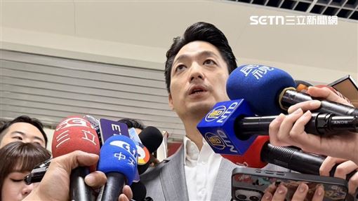 蔣萬安轉頭回毒油　媒體人：這叫「轉台」