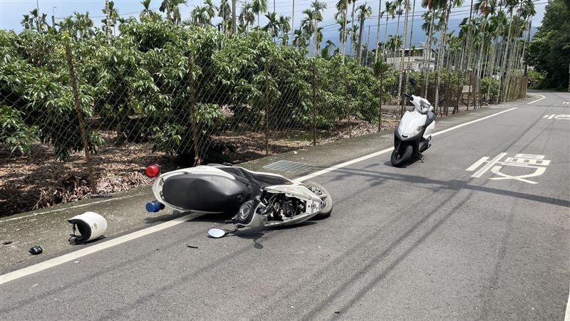 賀男涉及毒品案,遇警方攔查拒檢衝撞棄車逃逸,員警一路拔腿狂追200公尺,最終將他當場逮捕。(圖/翻攝畫面)