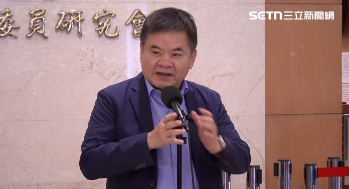 藍議員李柏毅爆急診咆哮醫護,莊瑞雄表示,誰到了醫院都不能讓外界有特權的想像空間,民意代表不要把身分帶到醫療院所裡面(圖/翻攝畫面)