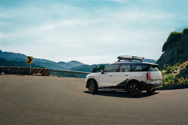 MINI Countryman Green Peak特仕版。(圖/MINI提供)