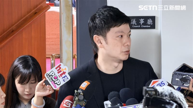 李柏毅哭的點是什麼？律師列四點狠狠酸爆