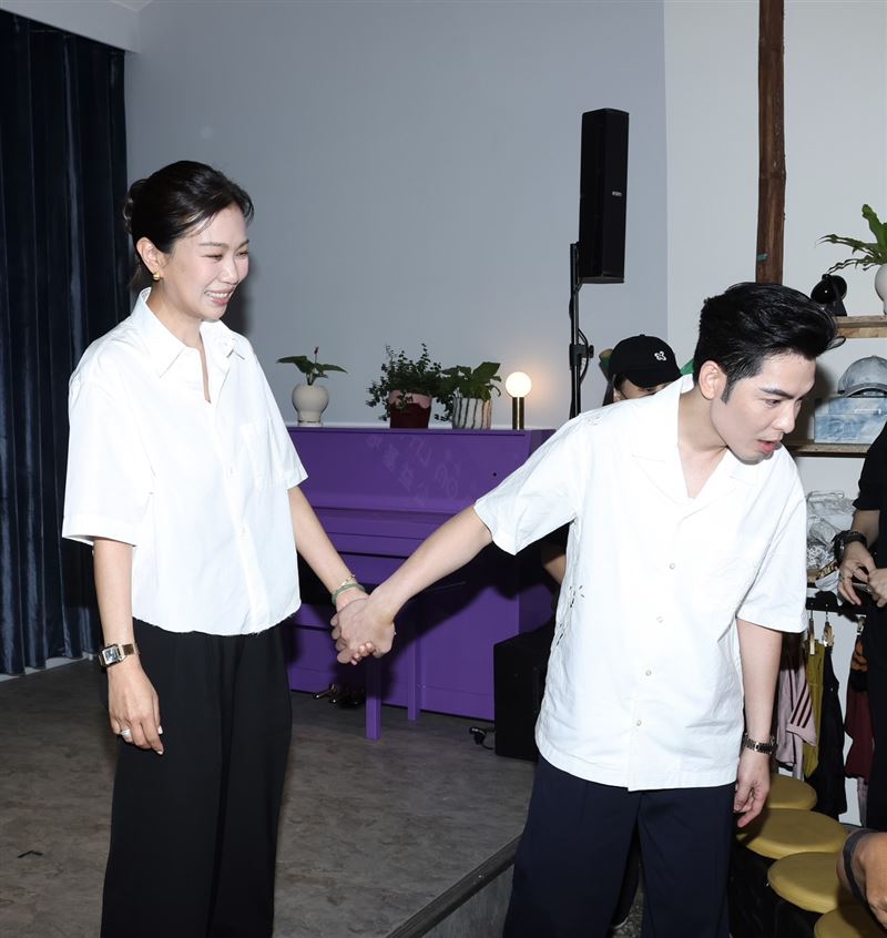 Summer心疼蕭敬騰傷勢,蕭敬騰則不捨看到她難過。(圖/記者田俊彥攝影)