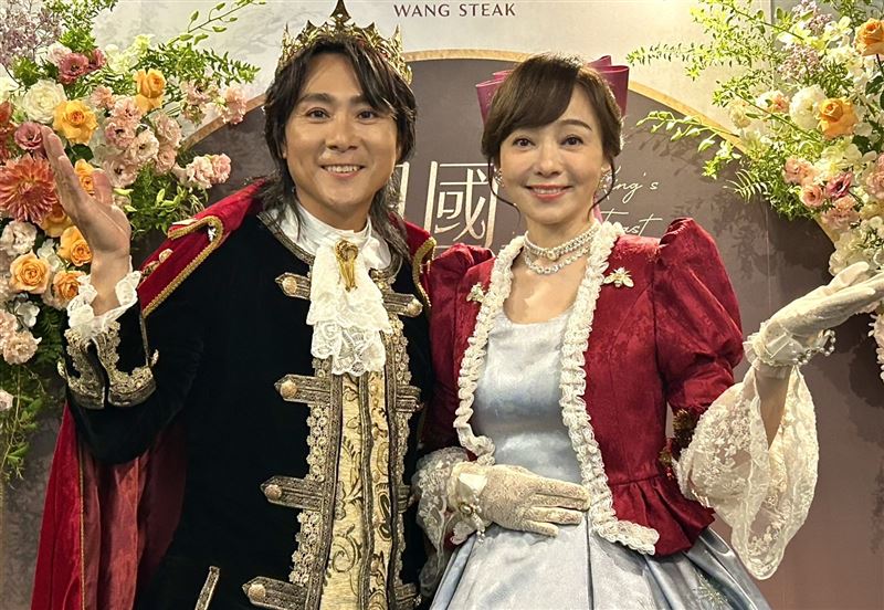 王仁甫、季芹結婚20年依舊甜蜜放閃。(圖/記者蔡維歆攝影)