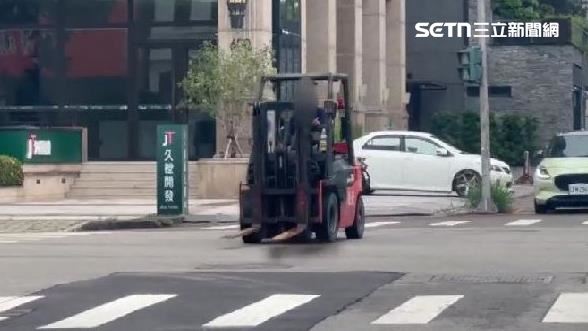 獨／堆高機無牌能上路　需申請且禁止左轉