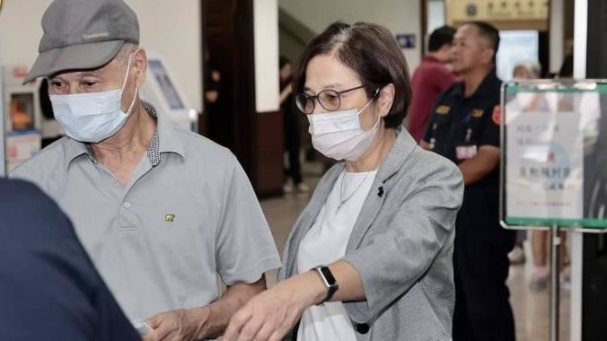 霸凌遭彈劾開庭！楊珍妮喊冤老長官來看她