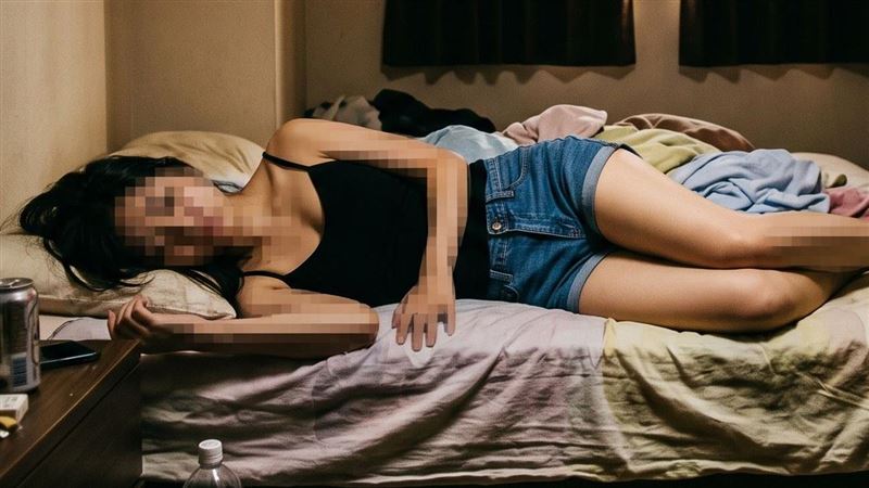 女網友深夜上門「讓床給她睡」竟離奇喪命